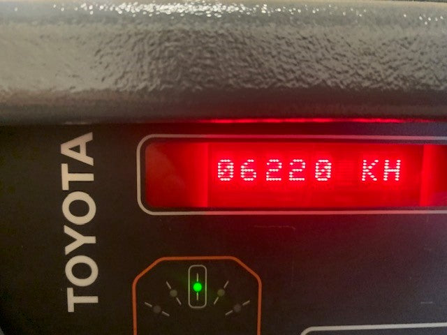 Used forklift for sale in Boucherville | 2019 TOYOTA 3,000 LB Electric Order Picker | Model: 8BPU15273