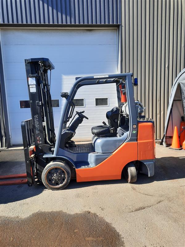 Used forklift for sale in Quebec | 2019 TOYOTA 6,000 LB IC Cushion Forklift | Model: 8FGCU30