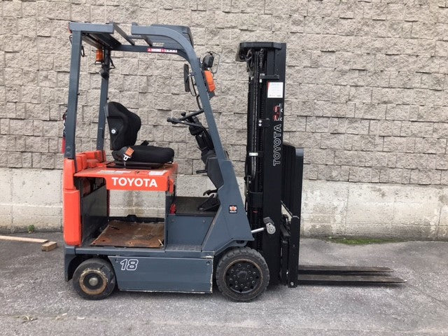 Used forklift for sale in Lachine | 2015 TOYOTA 3,500 LB Electric Cushion Forklift | Model: 7FBCU18