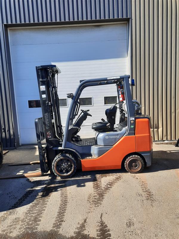 Used forklift for sale in Quebec | 2019 TOYOTA 6,000 LB IC Cushion Forklift | Model: 8FGCU30