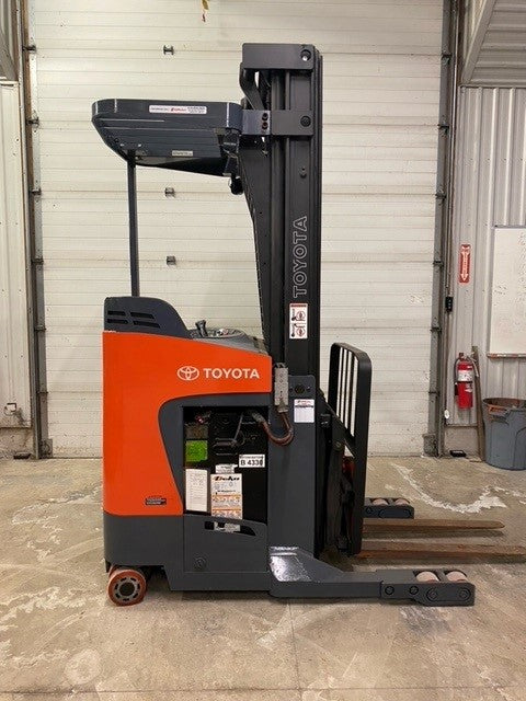 Used forklift for sale in London | 2014 TOYOTA 3,500 LB Electric Reach Truck | Model: 8BR183M240