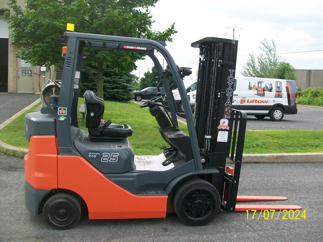 Used forklift for sale in Boucherville | 2021 TOYOTA 5,000 LB IC Cushion Forklift | Model: 8FGCU25