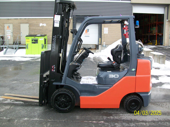 Used forklift for sale in Boucherville | 2019 TOYOTA 6,000 LB IC Cushion Forklift | Model: 8FGCU30