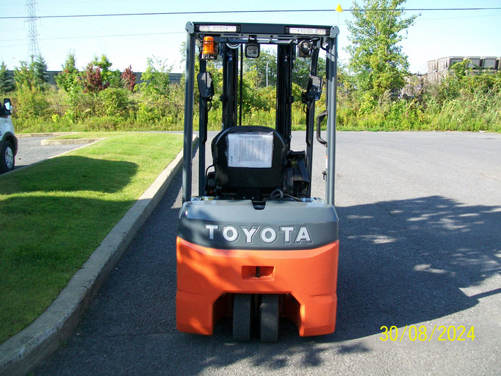 Used forklift for sale in Boucherville | 2019 TOYOTA 3,500 LB 3-Wheel Electric Forklift | Model: 8FBE18U