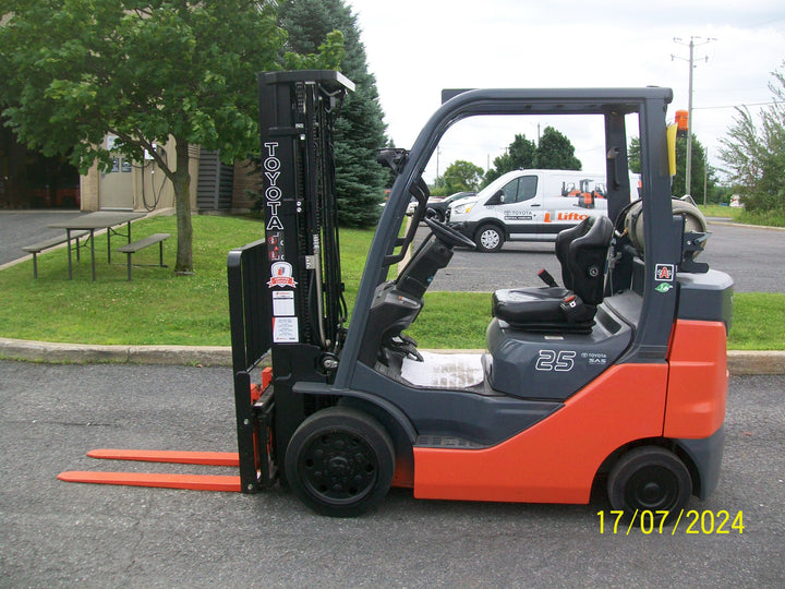 Used forklift for sale in Boucherville | 2021 TOYOTA 5,000 LB IC Cushion Forklift | Model: 8FGCU25