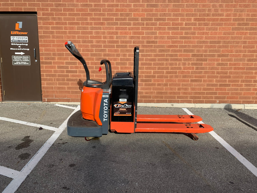 Used forklift for sale in Toronto | 2017 TOYOTA 6,000 LB Electric Walkie Rider Pallet Truck | Model: 8HBE30