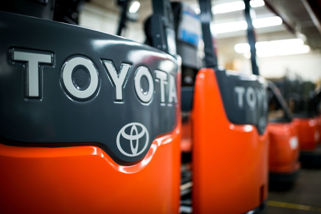 Navigating the Choice Between New and Used Toyota Forklifts