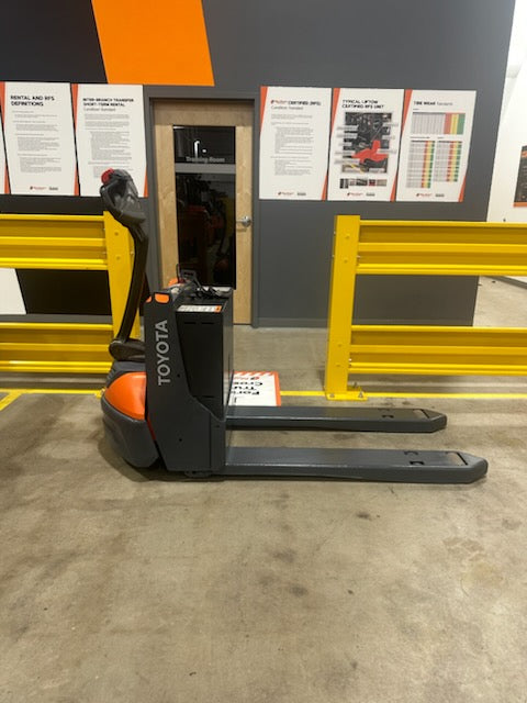 Used forklift for sale in Vermont | 2019 Toyota Toyota Electric walk behind pallet jack with onboard 110VAC charger. | Model: 8HBW23 