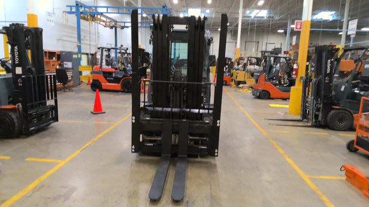 Used forklift for sale in Lachine | 2020 TOYOTA 10,000 LB Diesel Pneumatic Forklift | Model: 8FD45U