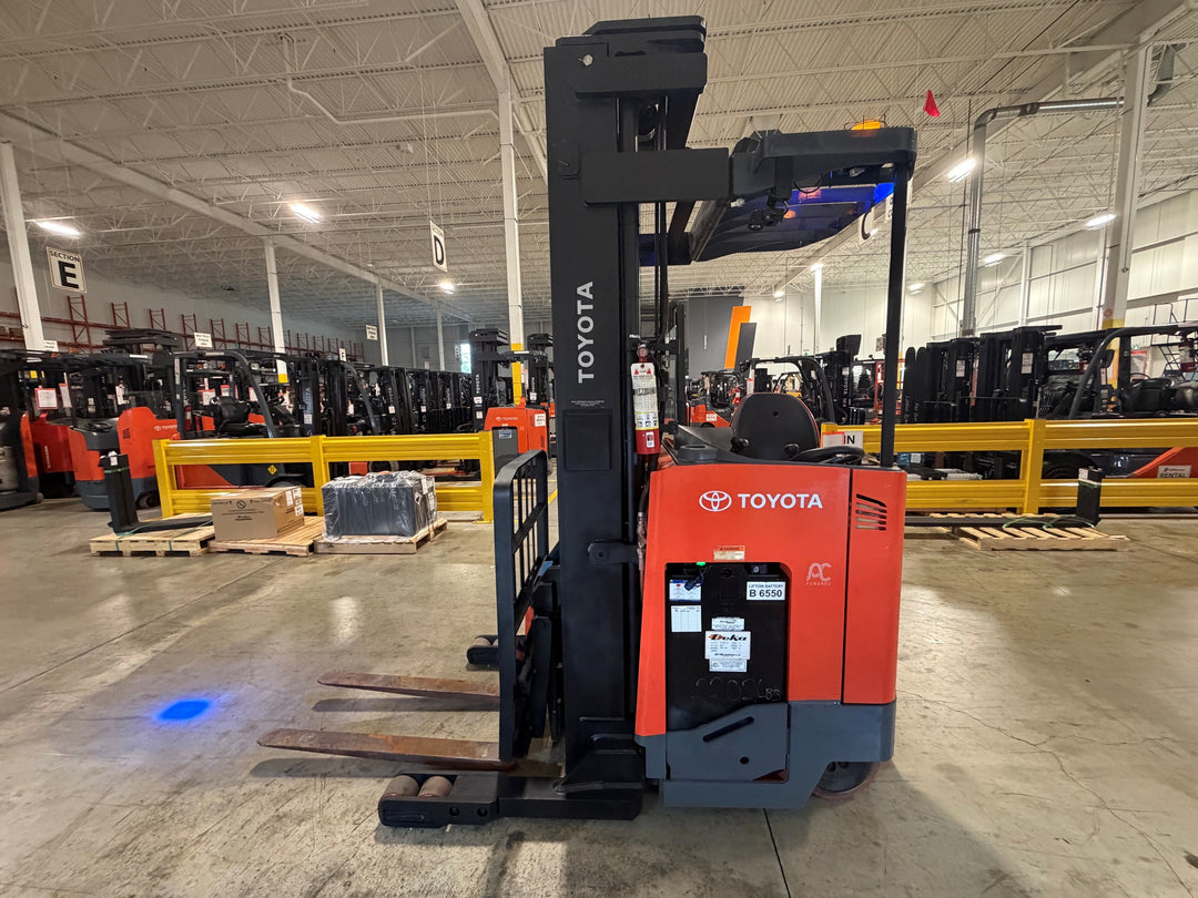 Used forklift for sale in Vaughan | 2017 TOYOTA 3,500 LB Electric Reach Truck | Model: 9BR183M241