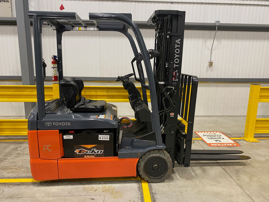 Used forklift for sale in Hamilton | 2022 TOYOTA 4,000 LB 3-Wheel Electric Forklift | Model: 8FBE20U