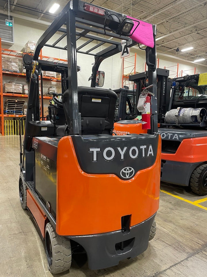 Used forklift for sale in Lachine | 2018 TOYOTA 5,000 LB Electric Cushion Forklift Longbox | Model: 8FBCHU25