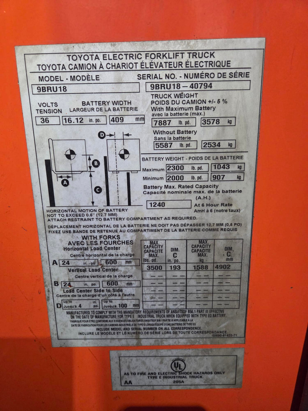 Used forklift for sale in Lachine | 2020 TOYOTA 3,500 LB Electric Reach Truck | Model: 9BR183M193