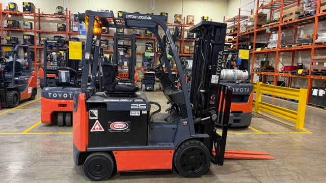 Used forklift for sale in Lachine | 2019 TOYOTA 5,000 LB Electric Cushion Forklift | Model: 8FBCU25