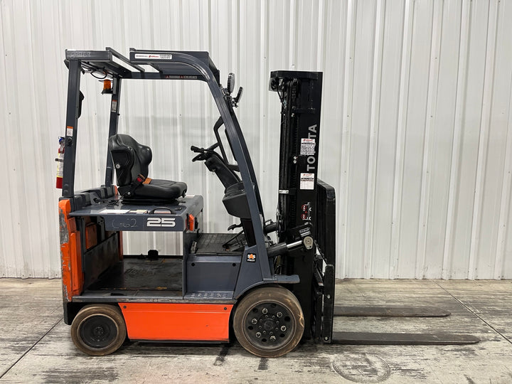 Used forklift for sale in London | 2022 TOYOTA 5000 LB Electric Cushion Forklift | Model: 8FBCU25