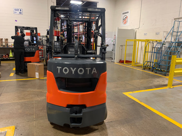 Used forklift for sale in Toronto | 2021 TOYOTA 5000 LB IC Cushion Forklift | Model: 8FGCU25