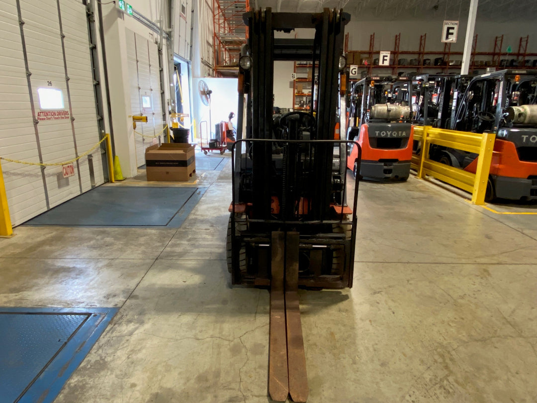 Used forklift for sale in Ajax | 2003 TOYOTA 3000 LB IC Pneumatic Forklift | Model: 7FGU15
