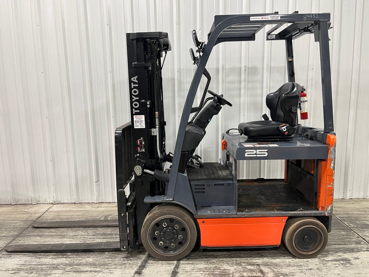 Used forklift for sale in London | 2022 TOYOTA 5000 LB Electric Cushion Forklift | Model: 8FBCU25