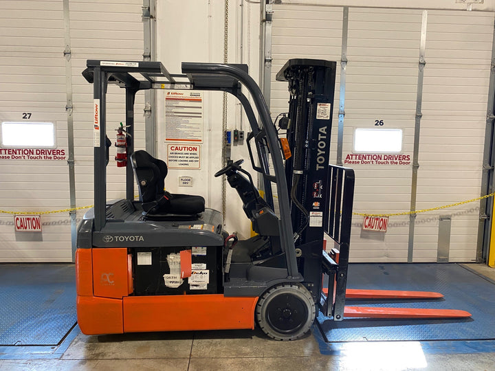 Used forklift for sale in Ajax | 2021 TOYOTA 4000 LB 3-Wheel Electric Forklift | Model: 8FBE20U