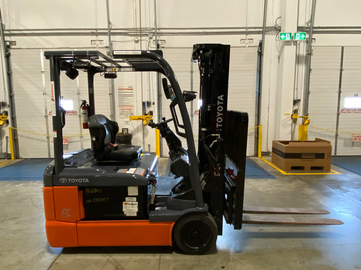 Used forklift for sale in Ajax | 2022 TOYOTA 4,000 LB 3-Wheel Electric Forklift | Model: 8FBE20U