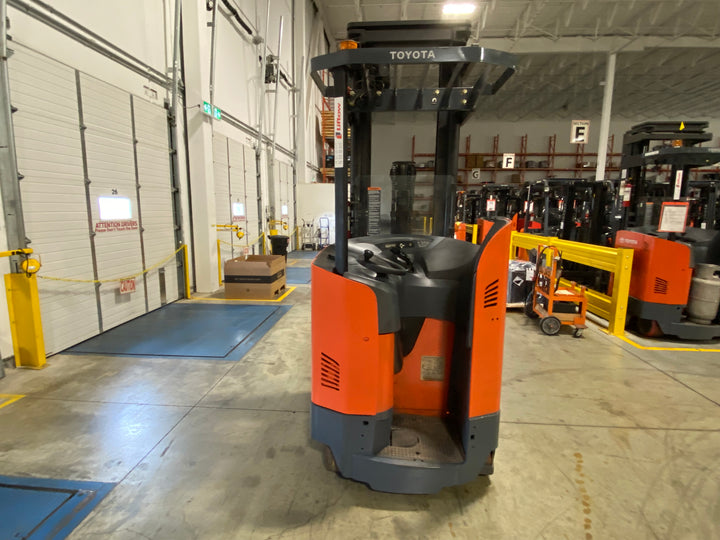 Used forklift for sale in Vaughan | 2018 TOYOTA 3,500 LB Electric Reach Truck | Model: 9BR183M241