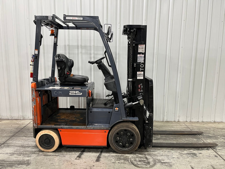 Used forklift for sale in London | 2022 TOYOTA 5000 LB Electric Cushion Forklift | Model: 8FBCU25