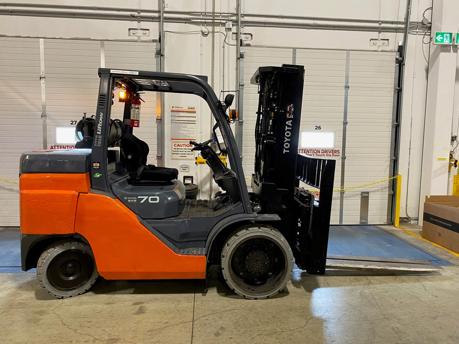 Used forklift for sale in Ajax | 2018 TOYOTA 15500 LB IC Cushion Forklift | Model: 8FGC70U
