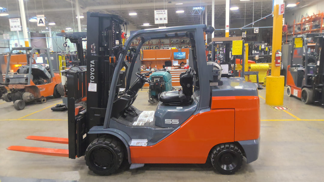 Used forklift for sale in Lachine | 2019 TOYOTA 12,000 LB IC Cushion Forklift | Model: 8FGC55U
