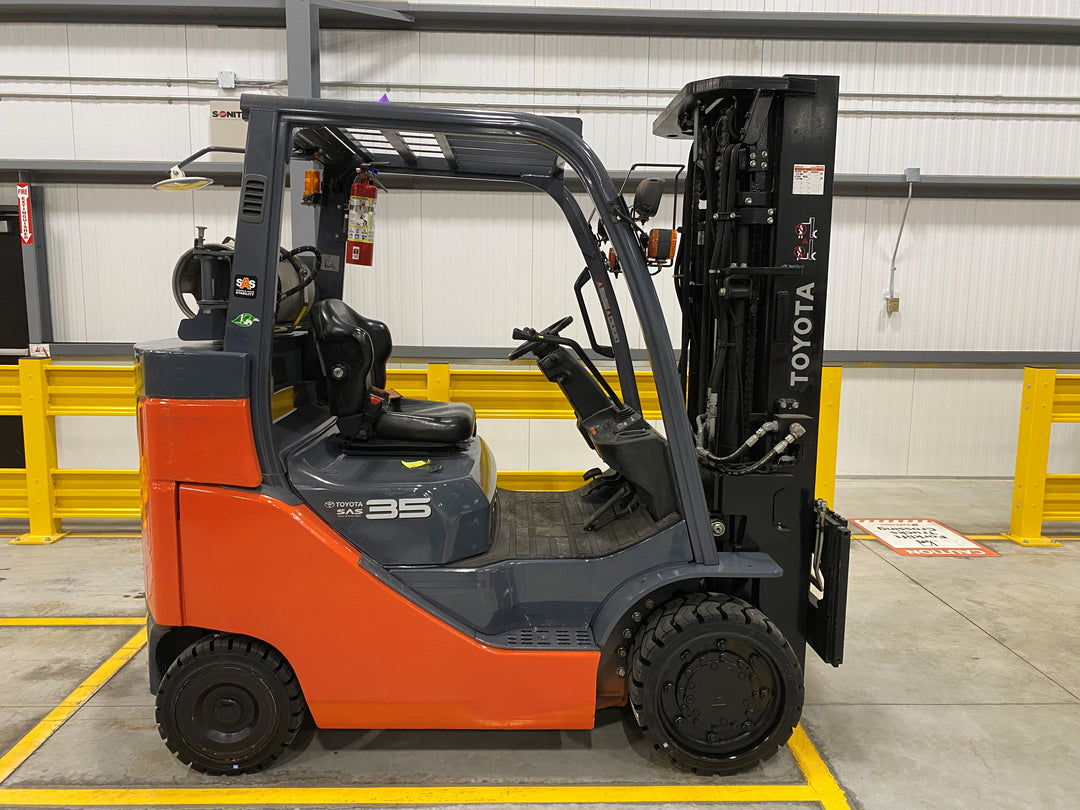 Used forklift for sale in Hamilton | 2019 TOYOTA 8,000 LB IC Cushion Forklift | Model: 8FGC35U