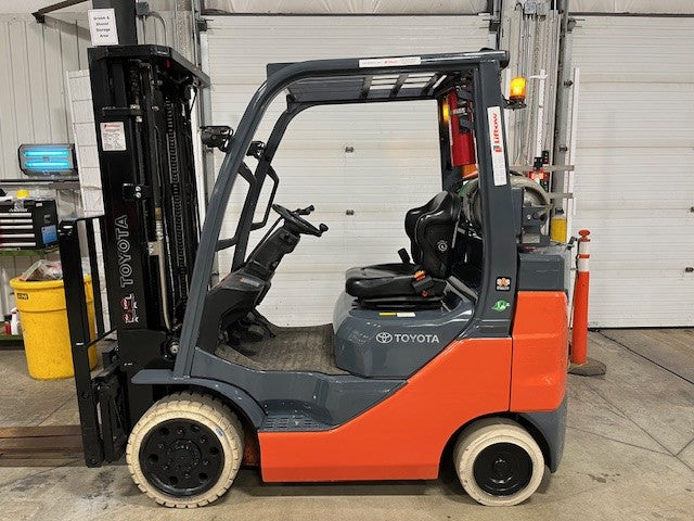 Used forklift for sale in London | 2021 TOYOTA 5,000 LB IC Cushion Forklift | Model: 8FGCU25