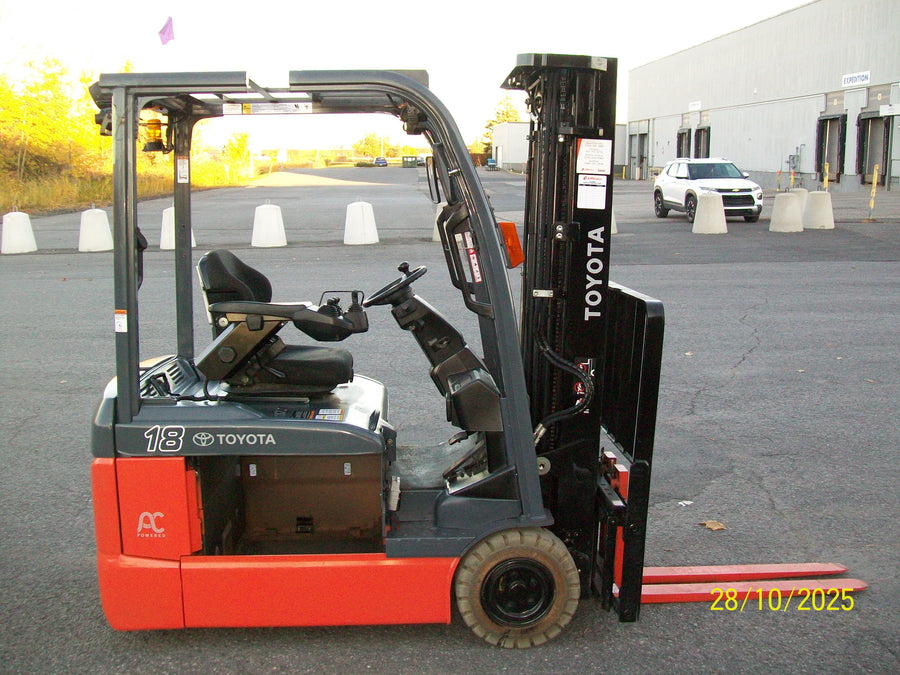 Used forklift for sale in Lachine | 2017 TOYOTA 3,500 LB 3-Wheel Electric Forklift Longbox | Model: 8FBEH18U