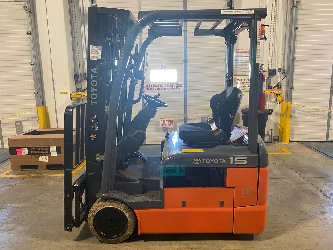Used forklift for sale in Vaughan | 2021 TOYOTA 3,000 LB 3-Wheel Electric Forklift | Model: 8FBE15U