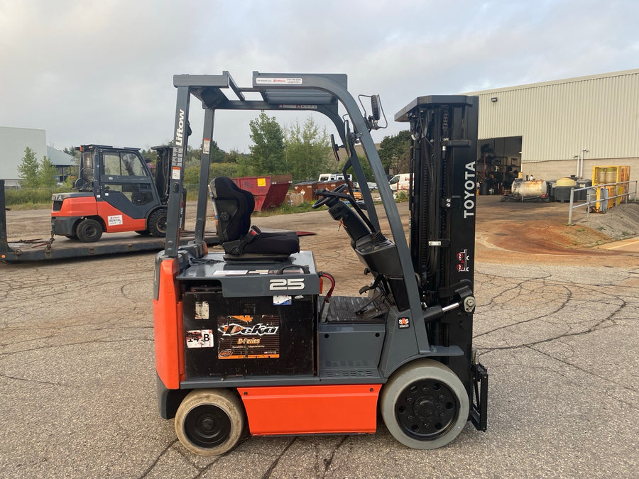 Used forklift for sale in Kitchener | 2018 TOYOTA 5,000 LB Electric Cushion Forklift | Model: 8FBCU25