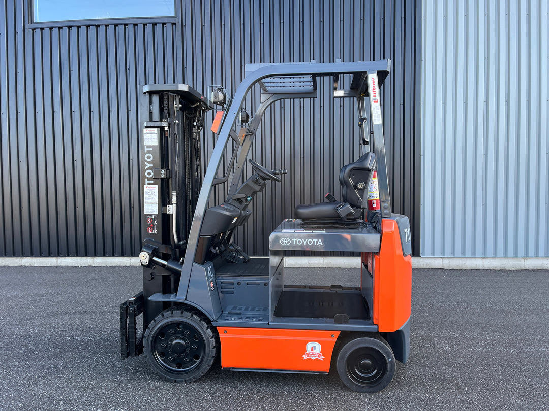 Used forklift for sale in Windsor | 2020 TOYOTA 5,000 LB Electric Cushion Forklift | Model: 8FBCU25