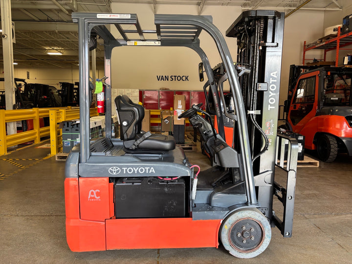 Used forklift for sale in Toronto | 2019 TOYOTA 4,000 LB 3-Wheel Electric Forklift | Model: 8FBE20U