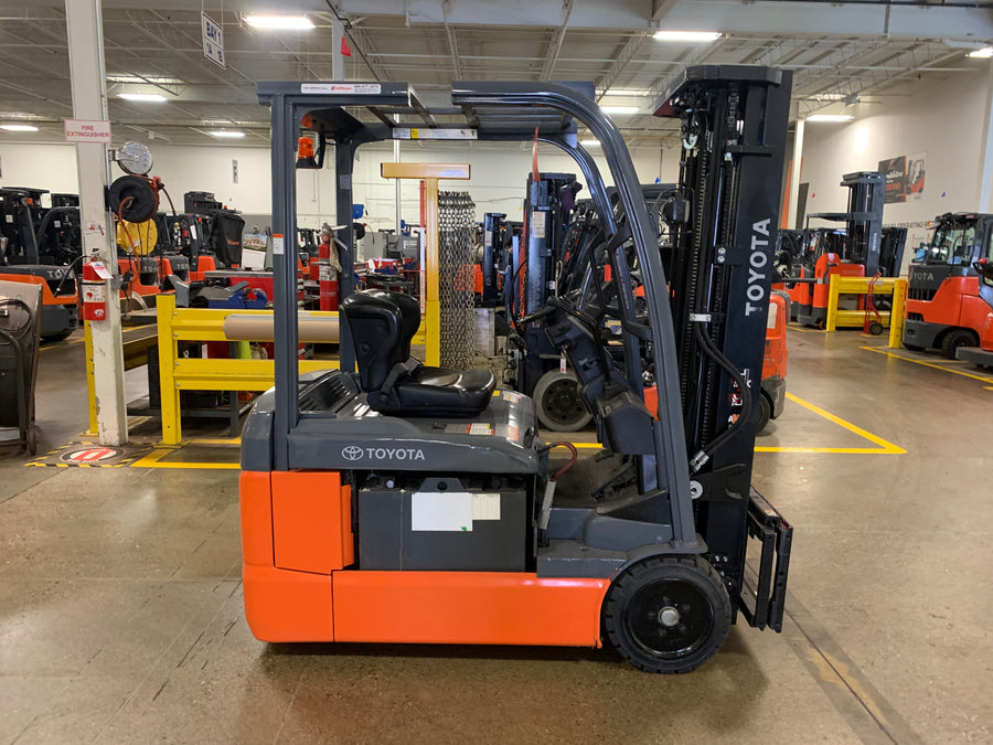 Used forklift for sale in Toronto | 2016 TOYOTA 4000 LB 3-Wheel Electric Forklift | Model: 8FBE20U