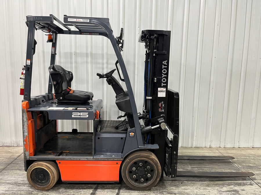 Used forklift for sale in London | 2022 TOYOTA 5000 LB Electric Cushion Forklift | Model: 8FBCU25