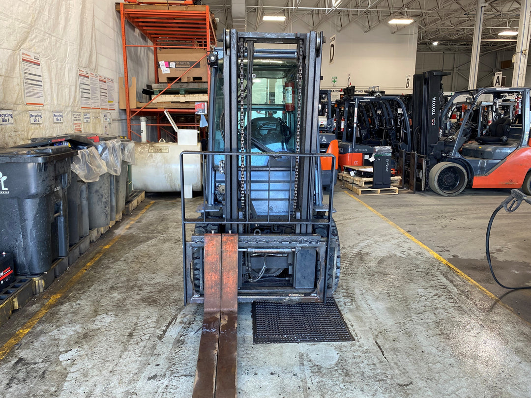 Used forklift for sale in Barrie | 2019 TOYOTA 6,000 LB IC Pneumatic Forklift | Model: 8FGU30