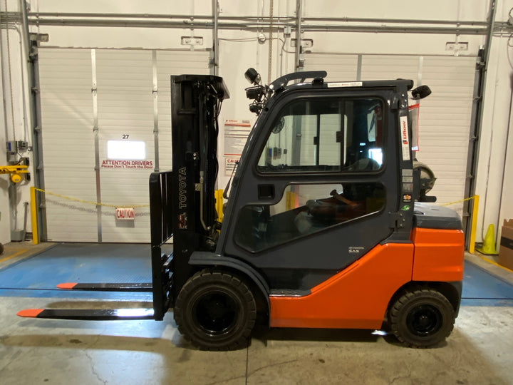 Used forklift for sale in Vaughan | 2021 TOYOTA 5000 LB IC Pneumatic Forklift | Model: 8FGU25