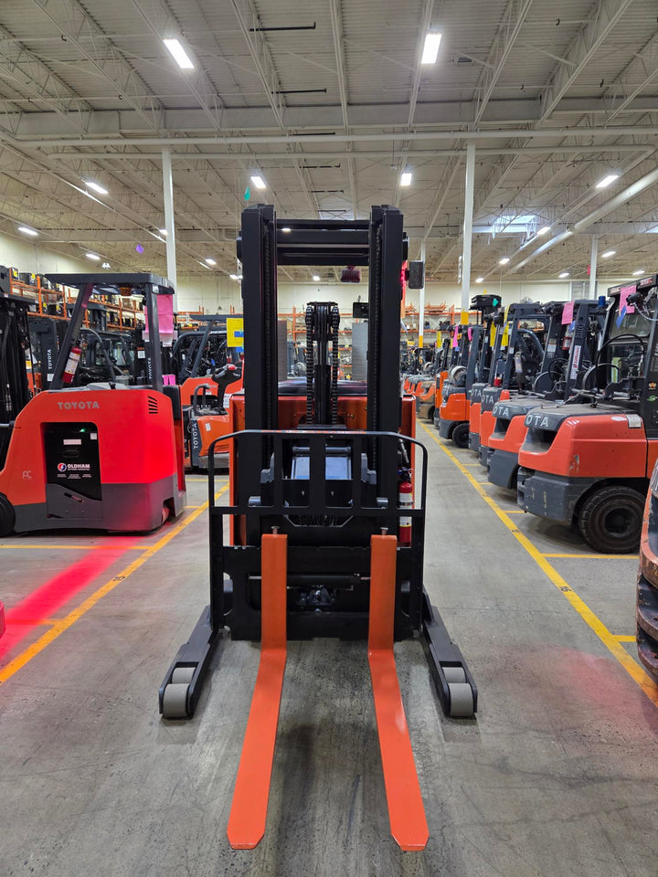 Used forklift for sale in Lachine | 2020 TOYOTA 3,500 LB Electric Reach Truck | Model: 9BR183M193