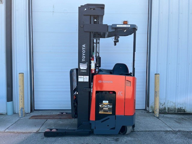 Used forklift for sale in Kitchener | 2019 TOYOTA 3,500 LB Electric Reach Truck | Model: 9BR183M241