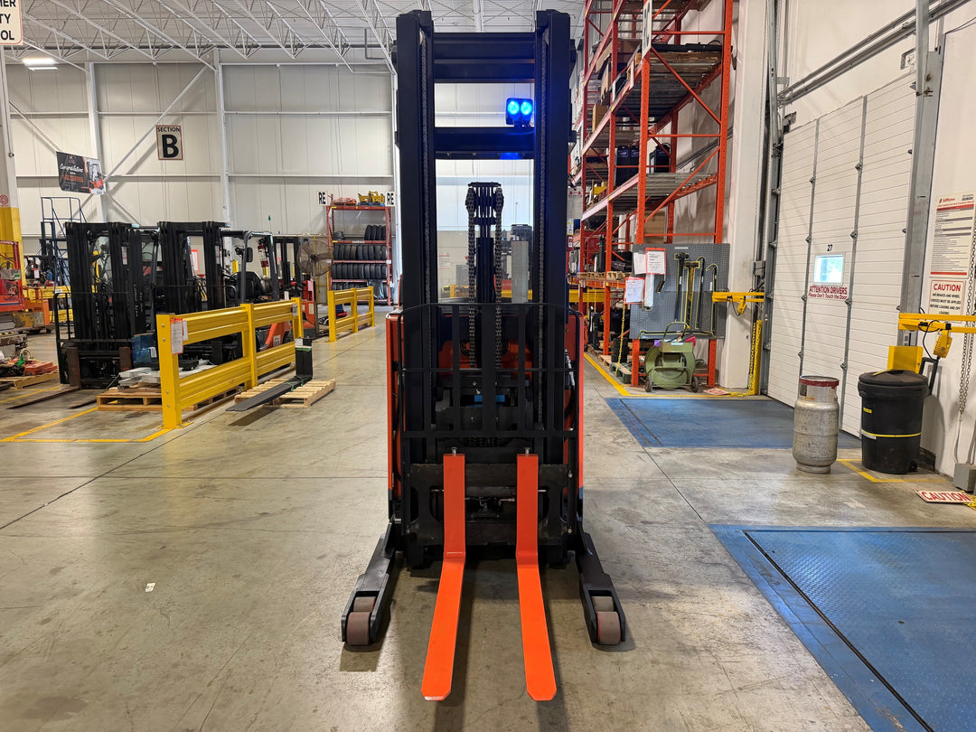 Used forklift for sale in Vaughan | 2018 TOYOTA 3,500 LB Electric Reach Truck | Model: 9BR183M241