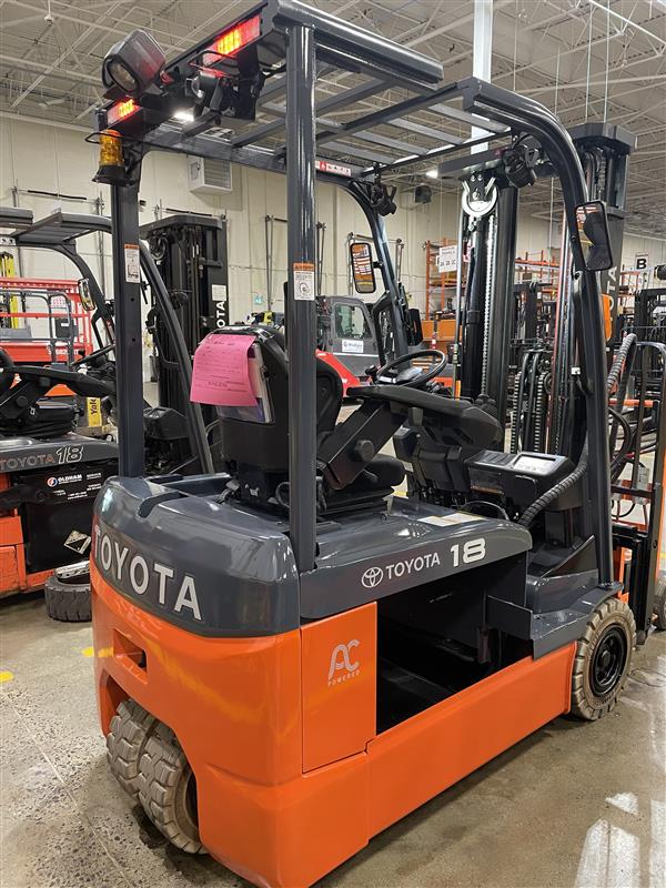 Used forklift for sale in Lachine | 2017 TOYOTA 3,500 LB 3-Wheel Electric Forklift Longbox | Model: 8FBEH18U