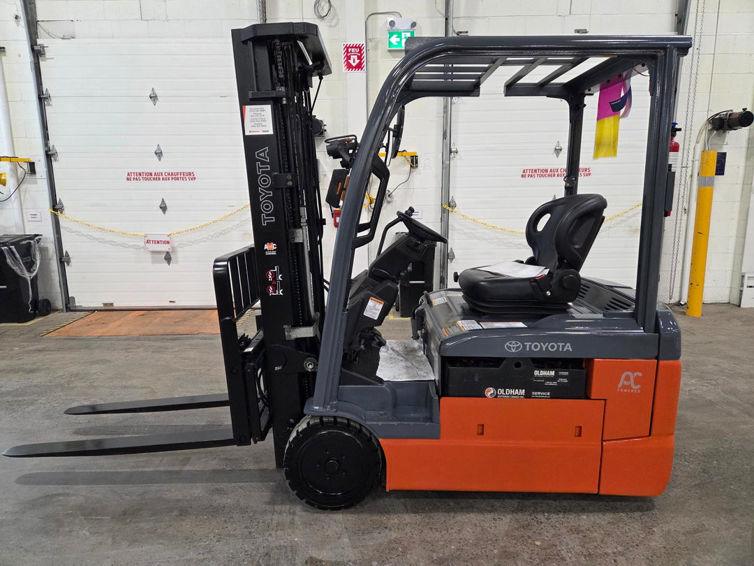 Used forklift for sale in Lachine | 2020 TOYOTA 4000 LB 3-Wheel Electric Forklift | Model: 8FBE20U