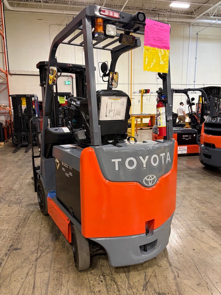 Used forklift for sale in Lachine | 2018 TOYOTA 5,000 LB Electric Cushion Forklift | Model: 8FBCU25
