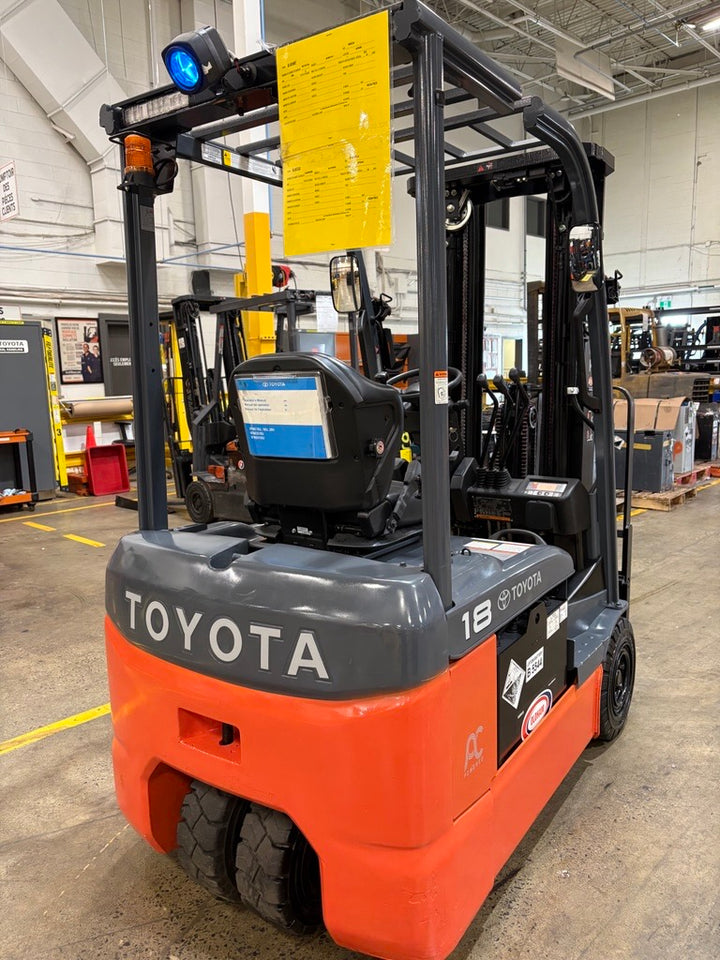 Used forklift for sale in Lachine | 2018 TOYOTA 3,500 LB 3-Wheel Electric Forklift | Model: 8FBE18U