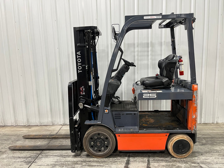 Used forklift for sale in London | 2022 TOYOTA 5000 LB Electric Cushion Forklift | Model: 8FBCU25