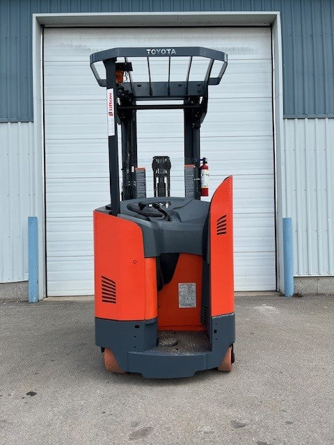 Used forklift for sale in London | 2018 TOYOTA 3,500 LB Electric Reach Truck | Model: 9BR183M211