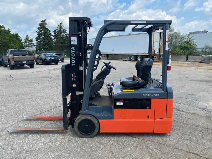 Used forklift for sale in Kitchener | 2021 TOYOTA 4,000 LB 3-Wheel Electric Forklift | Model: 8FBE20U