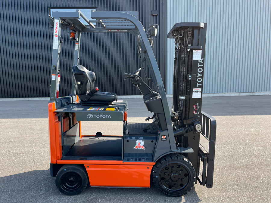 Used forklift for sale in Windsor | 2021 TOYOTA 5,000 LB Electric Cushion Forklift | Model: 8FBCU25